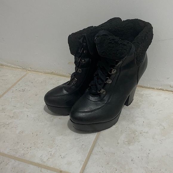 Bamboo heeled boots - Picture 1 of 5